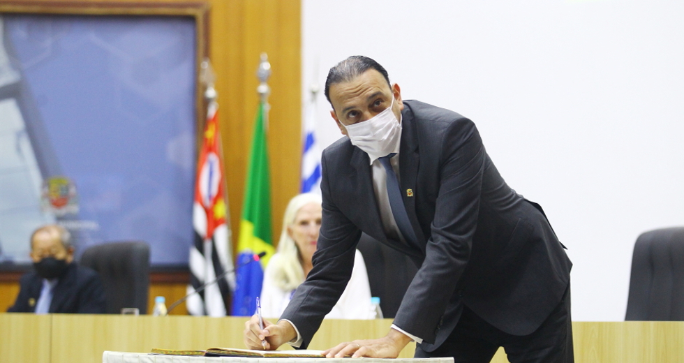 cv__4245_claudio_vieira.jpg