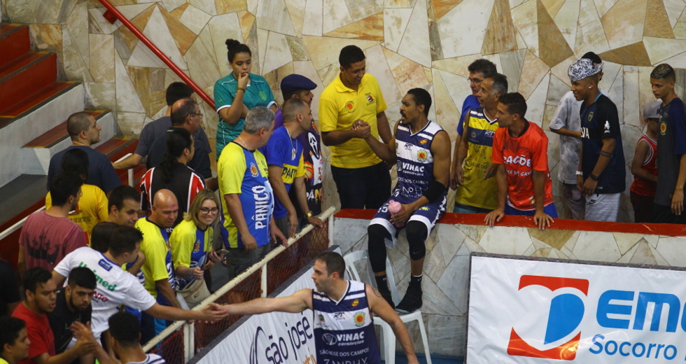 cv__9479-claudio_vieira.jpg