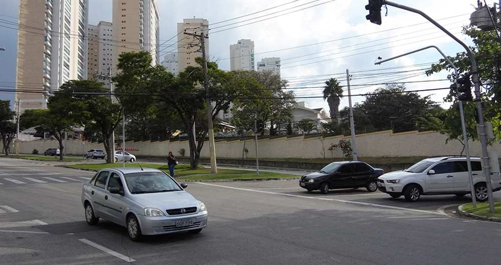 retornos-e-saidas-em-frente-ao-extra-30-05-2019-lucas-cabral-04.jpg