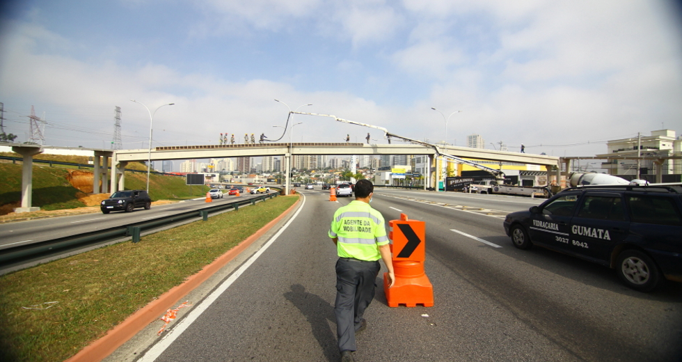 cv__7884_claudio_vieira.jpg