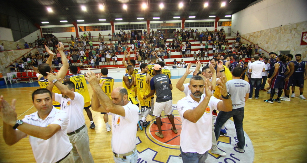 cv__1659-claudio_vieira.jpg