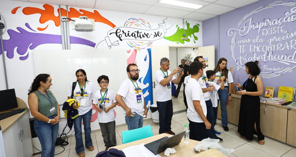 Projeto Sócios-Mirins visita o MIC. Foto: Claudio Vieira/PMSJC 05-11-2025 