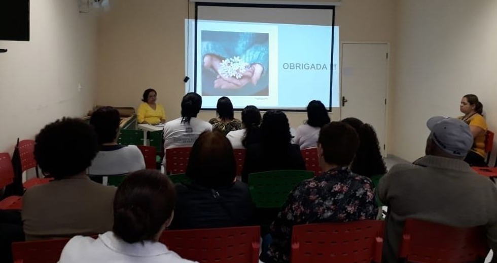 palestra-cras-eugenio-de-melo-2.jpg