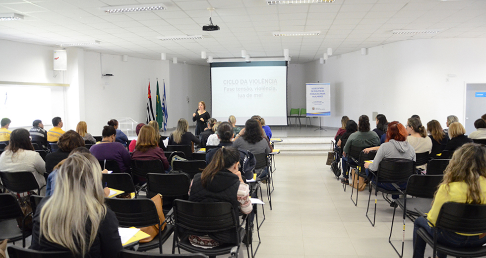 capacitacao-para-rede-de-atendimento-as-mulheres-26-06-2019-lucas-cabral-01.jpg