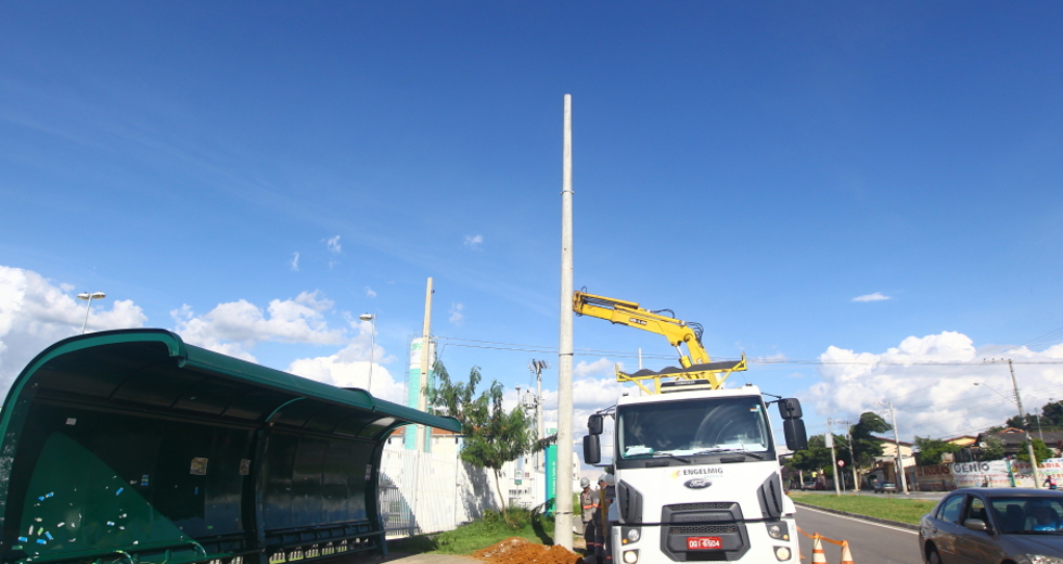 instalac-a-o_postes-08-claudio_vieira.jpg