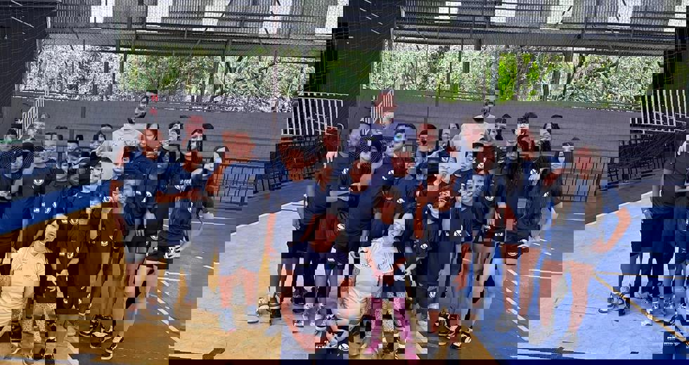 Atendidos têm aulas de judô, futsal, handebol e futebol society