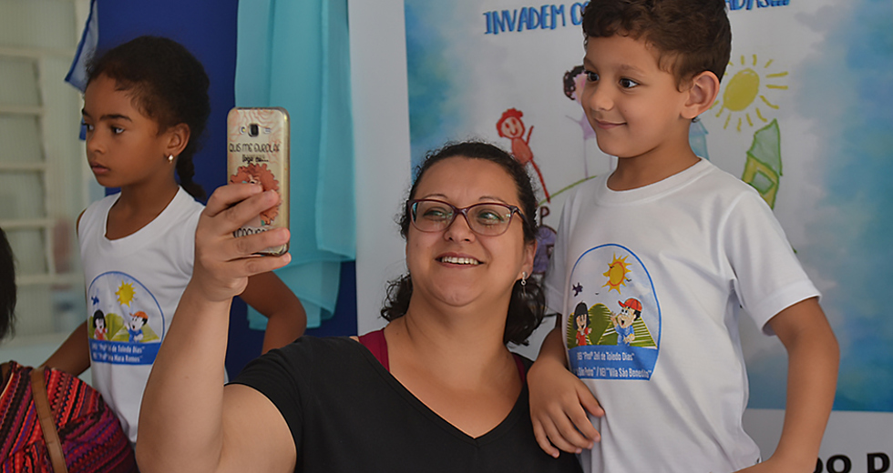 lancamento-livro-emei-zeli-de-toledo-dias-16-10-2019-lucas-cabral-12.jpg