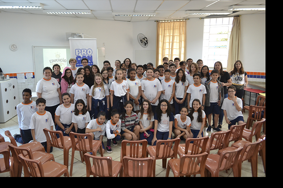 palestra-direito-basico-do-consumidor-emef-sebastiana-cobra-23-10-2019-lucas-cabral-23.jpg