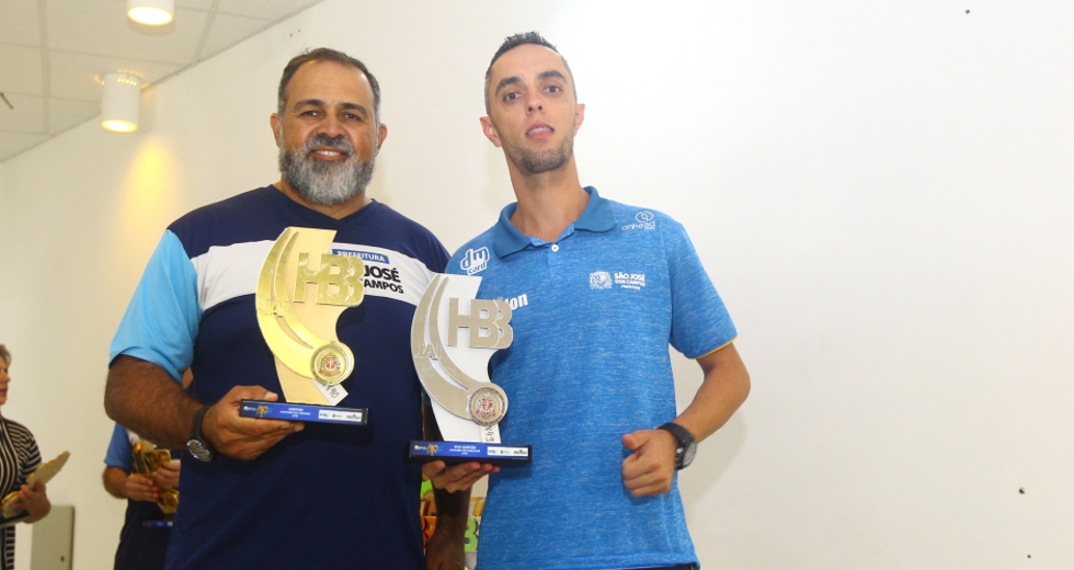 cv__8000_claudio_vieira.jpg