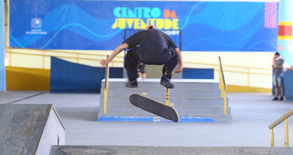 cv__9585_claudio_vieira.jpg