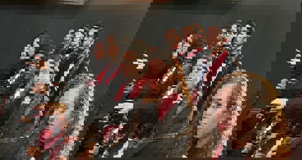 A solenidade reuniu familiares, professores e convidados no Teatro Municipal