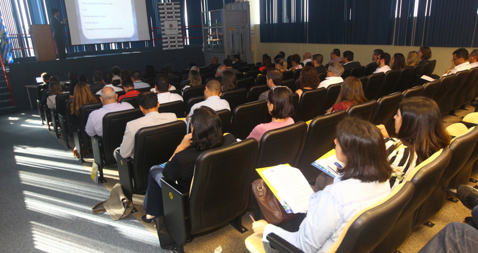 cv__2806_claudio_vieira.jpg