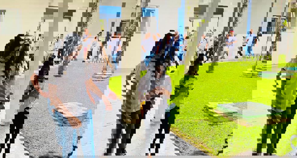 fundhas4.jpeg