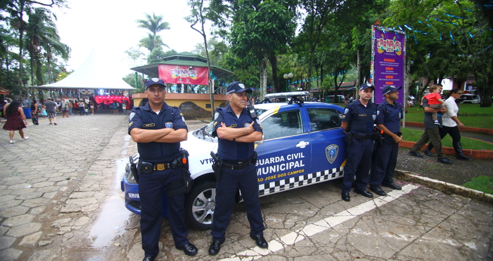 cv__8570_claudio_vieira.jpg