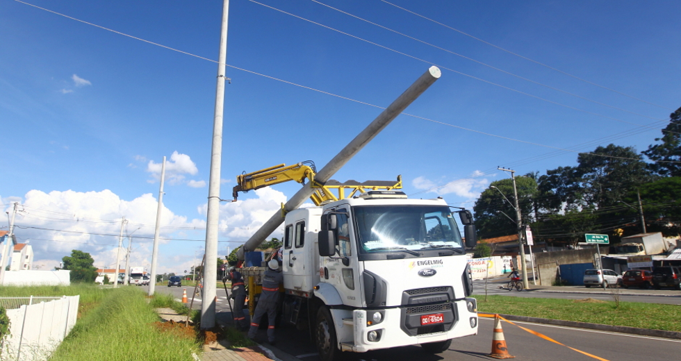 instalac-a-o_postes-02-claudio_vieira.jpg