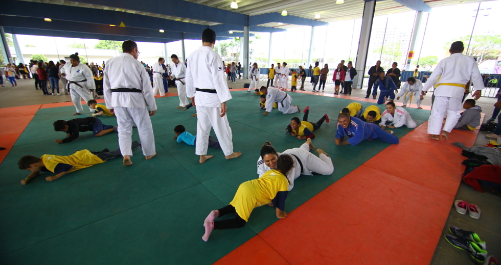 cv__8524_claudio_vieira.jpg