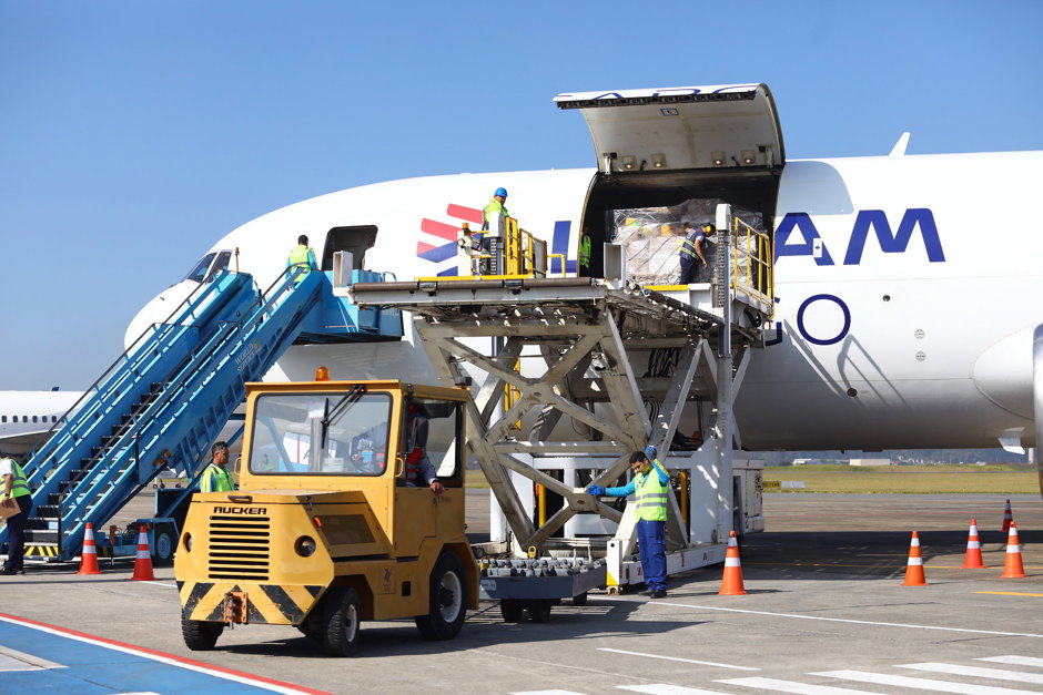 carga-aerea.jpg