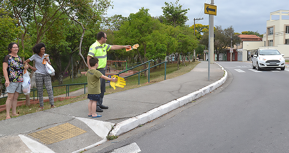 campanha-sinal-de-gentileza-avenida-salinas-23-10-2019-lucas-cabral-09.jpg