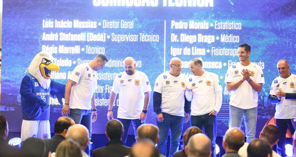 Apresentação do time de basquete masculino. Foto: Claudio Vieira/PMSJC 22-07-2025