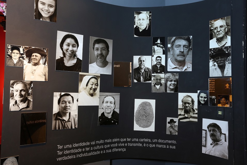 sala-identidades.jpg