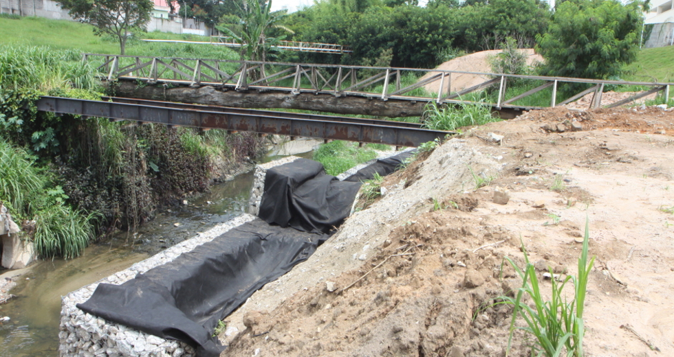 cabeceira_passarela_rua_taru05beto_faria.jpg