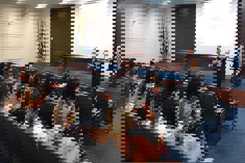capacitacao-de-profissionais-para-atendimento-a-dependentes-quimicos.jpeg