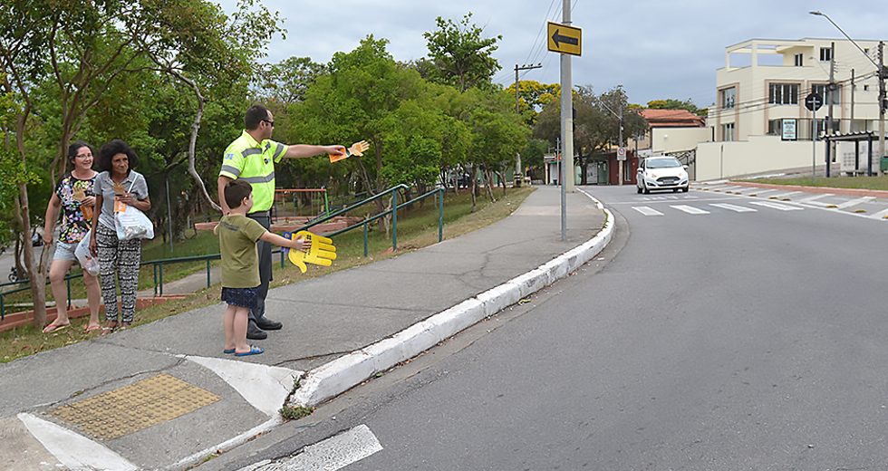campanha-sinal-de-gentileza-avenida-salinas-23-10-2019-lucas-cabral-07.jpg