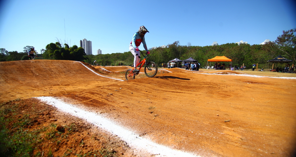 cv__0449_claudio_vieira.jpg