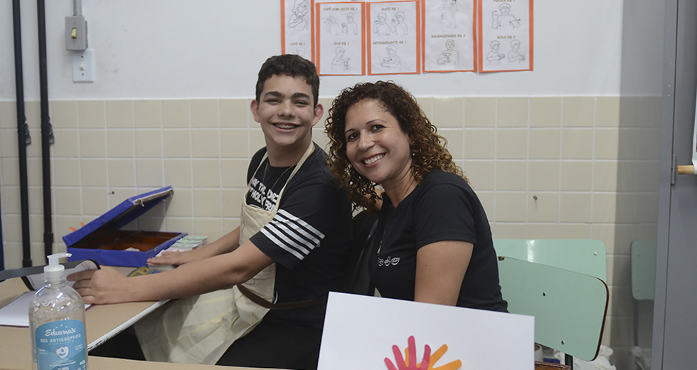 cafe-com-libras-emef-maria-aparecida-dos-santos-18-09-2019-lucas-cabral-26.jpg