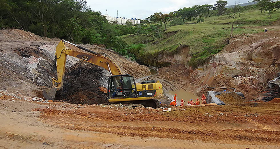 atualizacao-ligacao-salinas-x-avenida-dos-evangelicos-18-11-2019-lucas-cabral-06.jpg