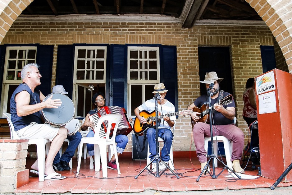 grupo-samba-da-roca-musica.jpg