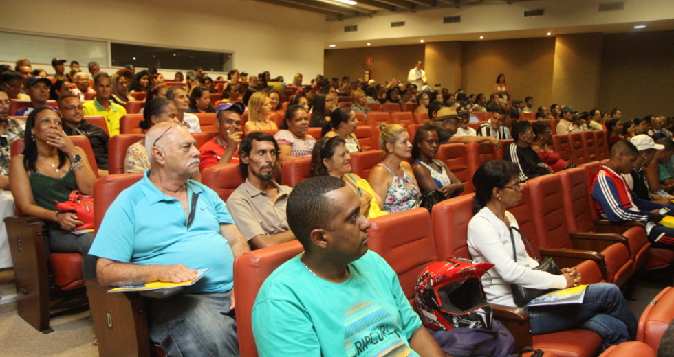palestra_sobre_mercado_trabalho20beto_faria.jpg