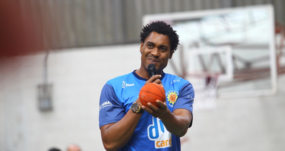 cv__4524_claudio_vieira.jpg