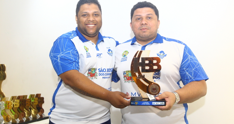cv__8036_claudio_vieira.jpg