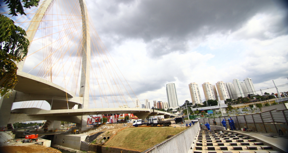 cv__6939_claudio_vieira.jpg