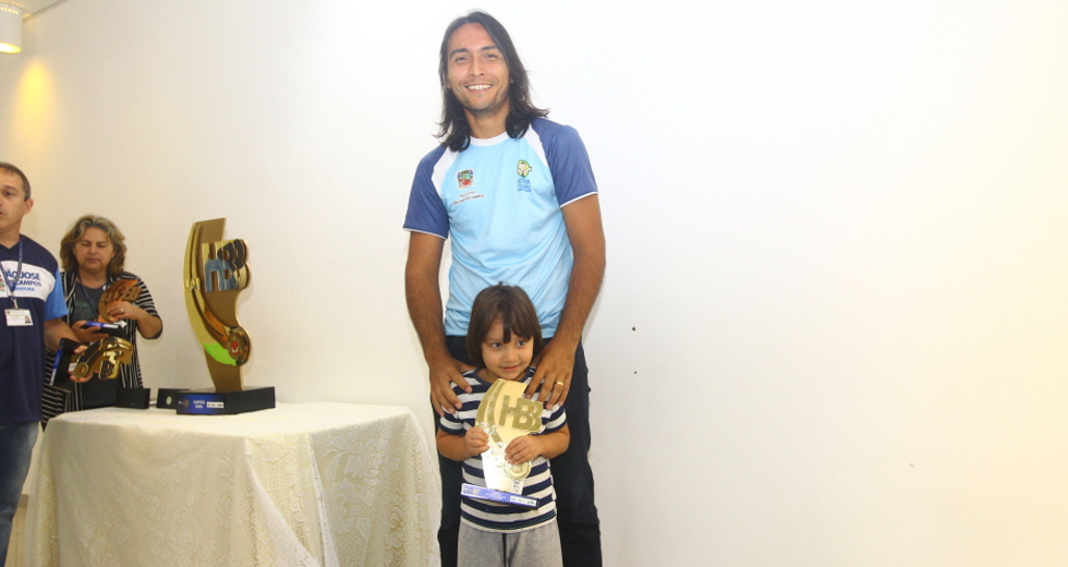 cv__8075_claudio_vieira.jpg