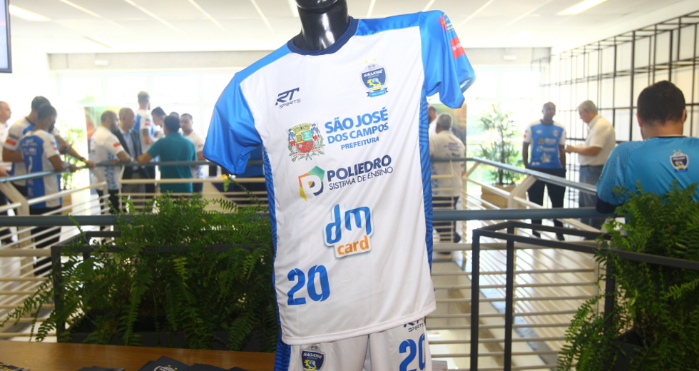 cv__2120_claudio_vieira.jpg