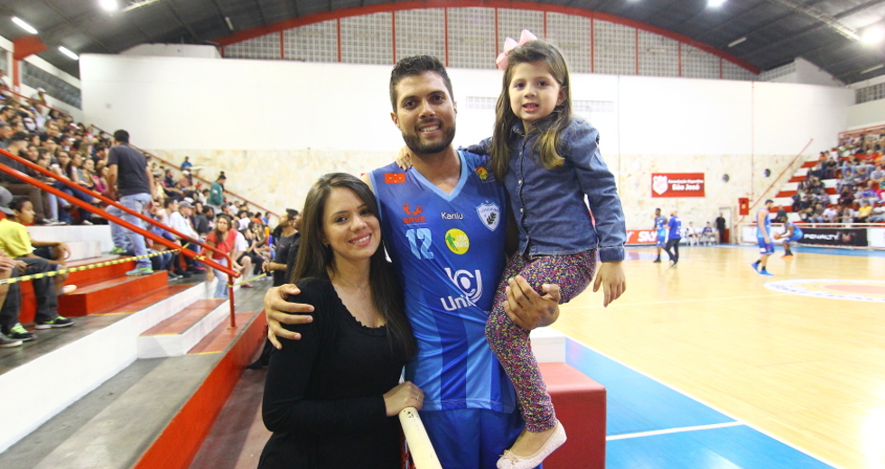 cv__1226-claudio_vieira.jpg