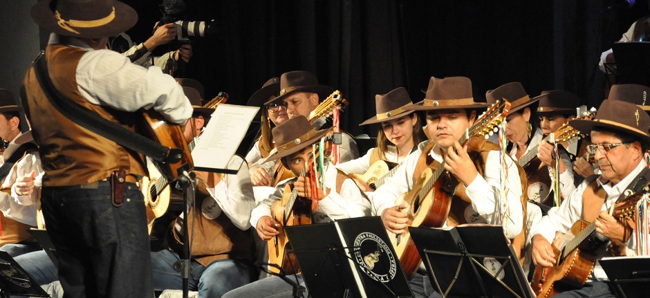 Orquestra Paulistana de Viola Caipira se apresenta em SFX
