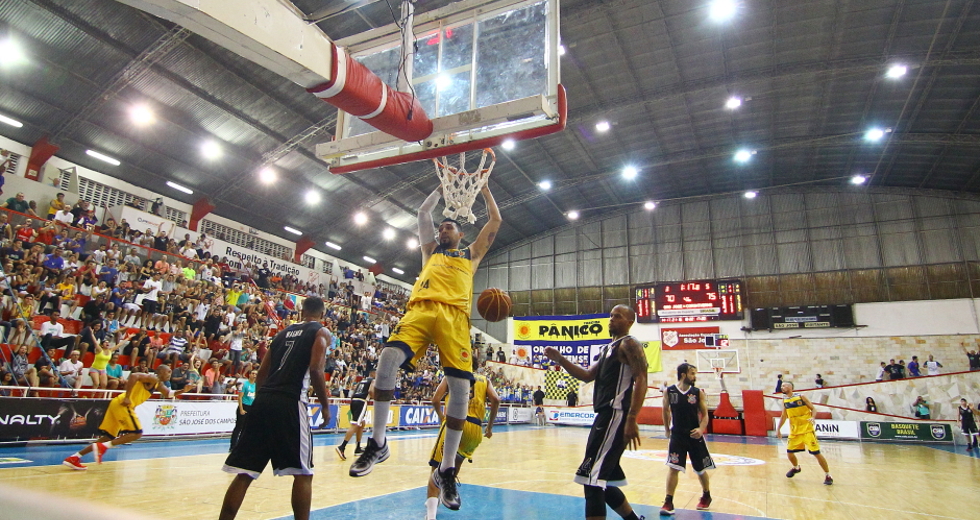 liga_ouro_basquete_78-claudio_vieira.jpg