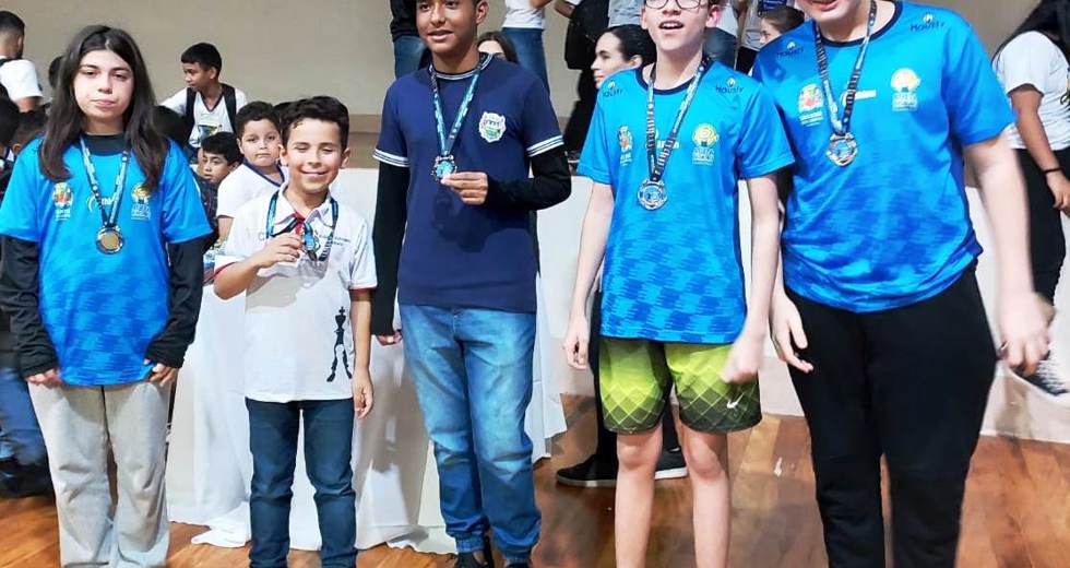 valeparaibano-escolar-sub-14.jpg