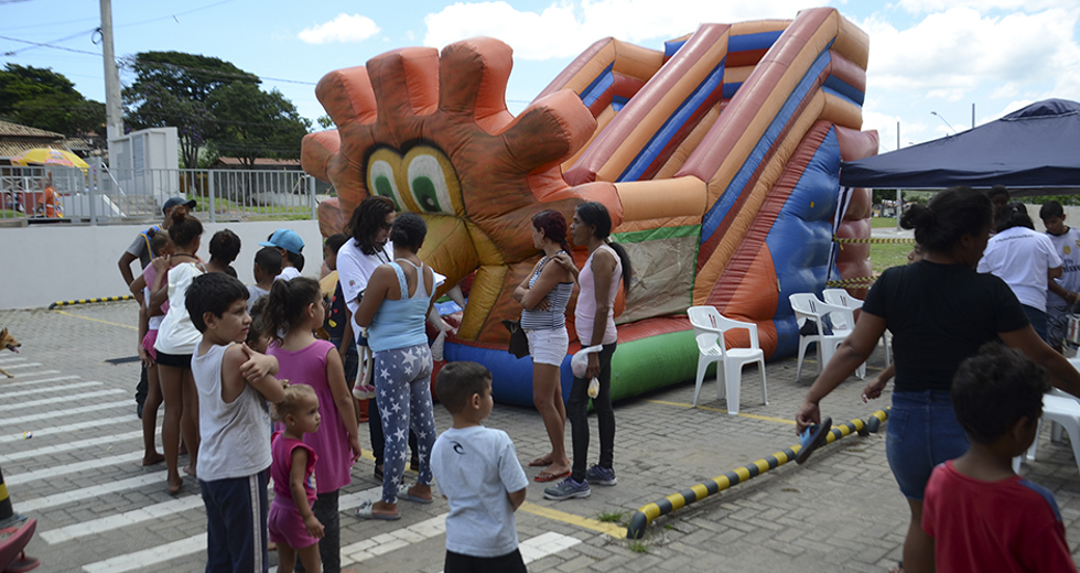 acao-social-do-cras-no-mini-shopping-castelli-07-12-2019-lucas-cabral-09.jpg