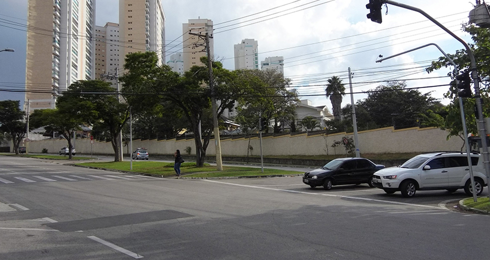 retornos-e-saidas-em-frente-ao-extra-30-05-2019-lucas-cabral-05.jpg