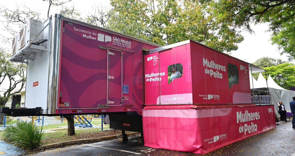 Carreta da Mamografia e Empreendedorismo - SP POR TODAS. Foto: Claudio Vieira/PMSJC 29-10-2025 