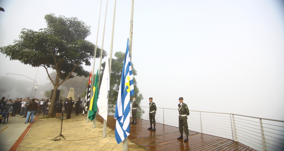 cv__5970-claudio_vieira.jpg