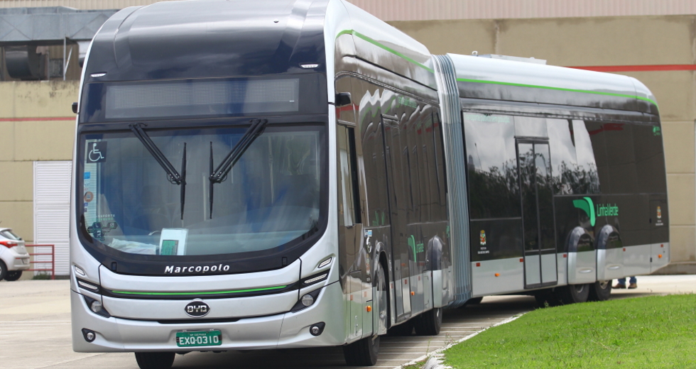 cv__6190_claudio_vieira.jpg