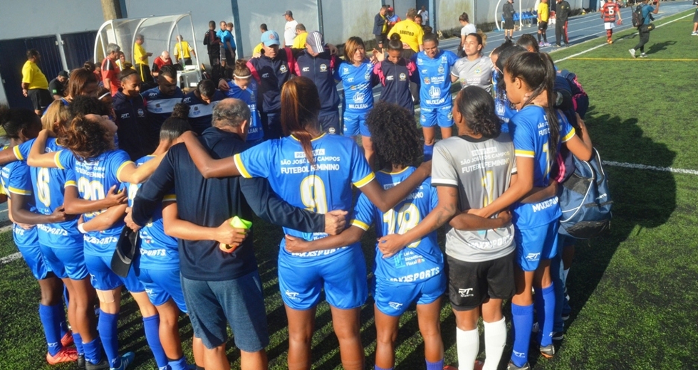 final-futebol-feminino-sj-campeao-6.jpg