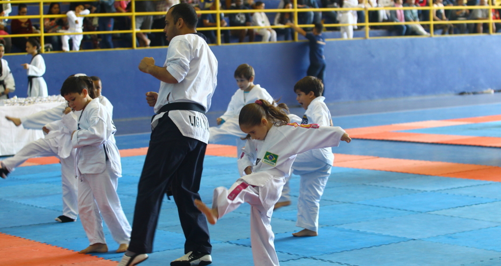 cv__9818_claudio_vieira.jpg