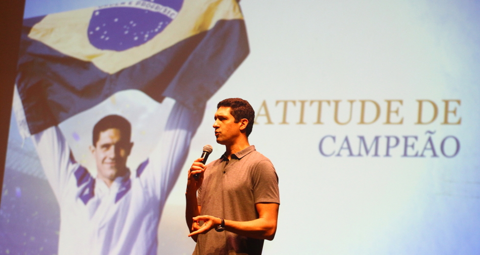 cv__7115_claudio_vieira.jpg