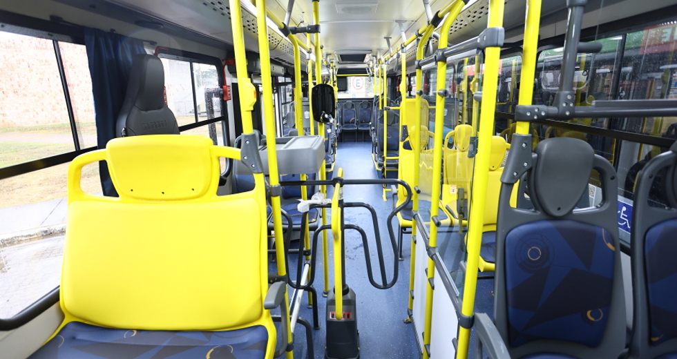 Coletiva de apresentação dos novos ônibus da frota da cidade. Foto: Claudio Vieira/PMSJC 25-07-2025